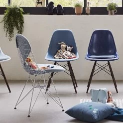 Wire Chair DKR-2 Bikini -Möbel & Dekoration 2794287 Eames Fiberglass Side Chair DSW Eames Plastic Side Chair DSW Eames Wire Shell DKR Resting Animal master 1280x1280