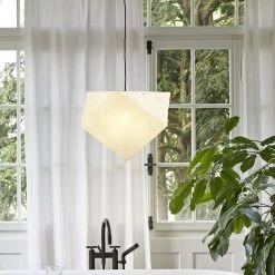 Akari YP1 Pendelleuchte 7 Akari YP1 Pendelleuchte -Möbel & Dekoration 2889397 Accessories Collection 2019 Akari Light Sculptures YP1 in situ master 1280x1280