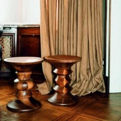 Eames Stools C -Möbel & Dekoration 91088 Eames Stools Model B v fullbleed 1440x 1280x1280