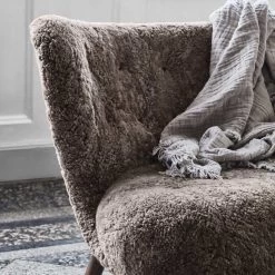 Little Petra Sessel (Schaffell) -Möbel & Dekoration ATD lifestyle 2020 Little Petra VB1 amp Tradition Collect Cotton Throw SC32 1280x1280