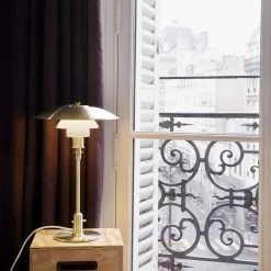 PH 3/2 Tischleuchte Limited Edition -Möbel & Dekoration AW22 PH 3 2 Brass Table Limited Edition Window 09138 1280x1280