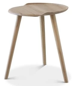 Akande Hocker Dreibeinig