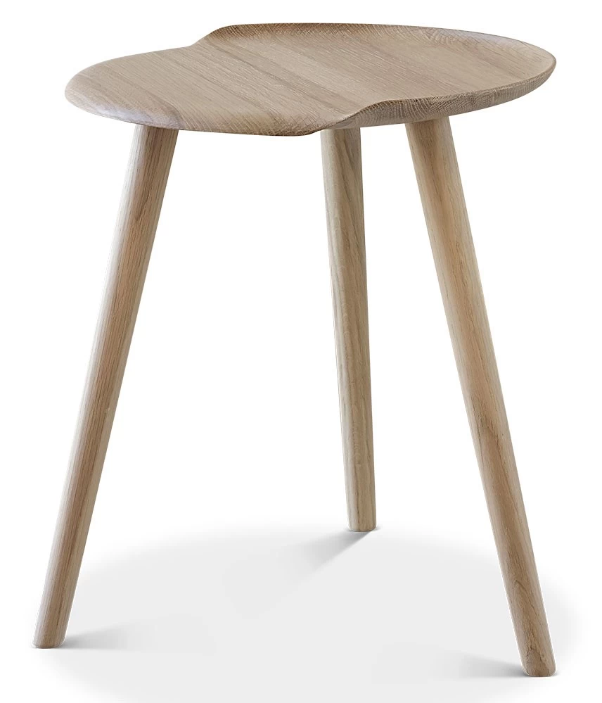 Akande Hocker Dreibeinig 3 Akande Hocker Dreibeinig