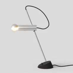 Modell 566 Tischleuchte