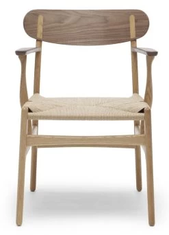 CH26 Arm Chair -Möbel & Dekoration CH26 oak walnut mix front 1280x1280