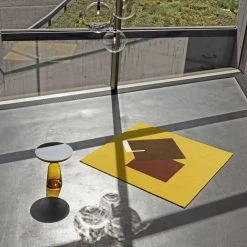 Castellar Teppich -Möbel & Dekoration ClassiCon bell side table castellar rug 175x175 selene pendant lamp photo breidt 1280x1280