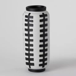 Vase Optical