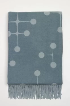 Eames Wool Blanket 8 Eames Wool Blanket -Möbel & Dekoration Eames Wool Blanket Light blue 1802069 master 1280x1280