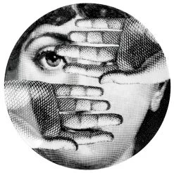 Wandteller 154: Hände