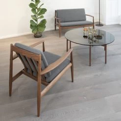 GJ 118 Easy Chair 14 GJ 118 Easy Chair -Möbel & Dekoration GJ118 showroom7 1280x1280