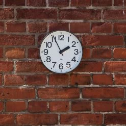Riki Public Clock Wanduhr -Möbel & Dekoration IMG 0597 C Gesa Simons 1280x1280
