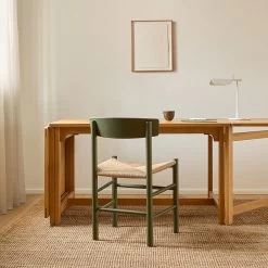 J39 Stuhl (farbig) -Möbel & Dekoration J39KhakiGreen LibraryTable 1280x1280