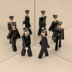 Polizist Figur -Möbel & Dekoration KB 39241 2 1 1280x1280