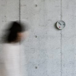 Kehai Wanduhr -Möbel & Dekoration KM22 01 GY scene2 1280x1280