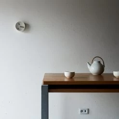 Kehai Wanduhr -Möbel & Dekoration KM22 01 WH scene1 1280x1280