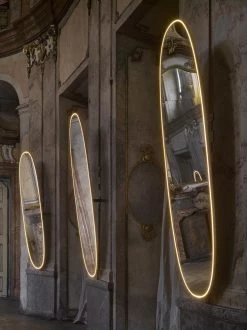 La Plus Belle Wandspiegel 20 La Plus Belle Wandspiegel -Möbel & Dekoration LA PLUS BELLE COLLOREDEO MANSFELD PRAGUE C FILIP SLAPAL 15ceeb8be33e27 1280x1280