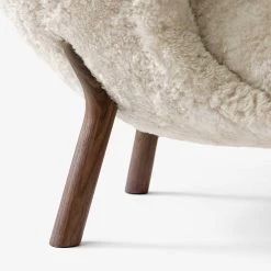 Little Petra Sessel (Schaffell) -Möbel & Dekoration Little Petra VB1 Sheepskin Moonlight close up 1280x1280