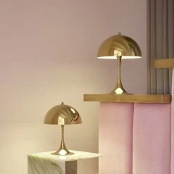 Panthella 320 Messing Tischleuchte 15 Panthella 320 Messing Tischleuchte -Möbel & Dekoration Panthella Brass MINI 320 SS21 07270A 1280x1280