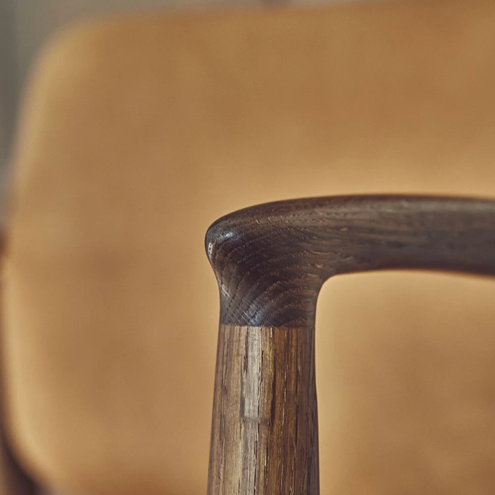 Captain’s Chair 10 Captain’s Chair - Image 8