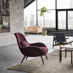 Swoon Lounge Chair -Möbel & Dekoration Showroom rooftop 1280x1280