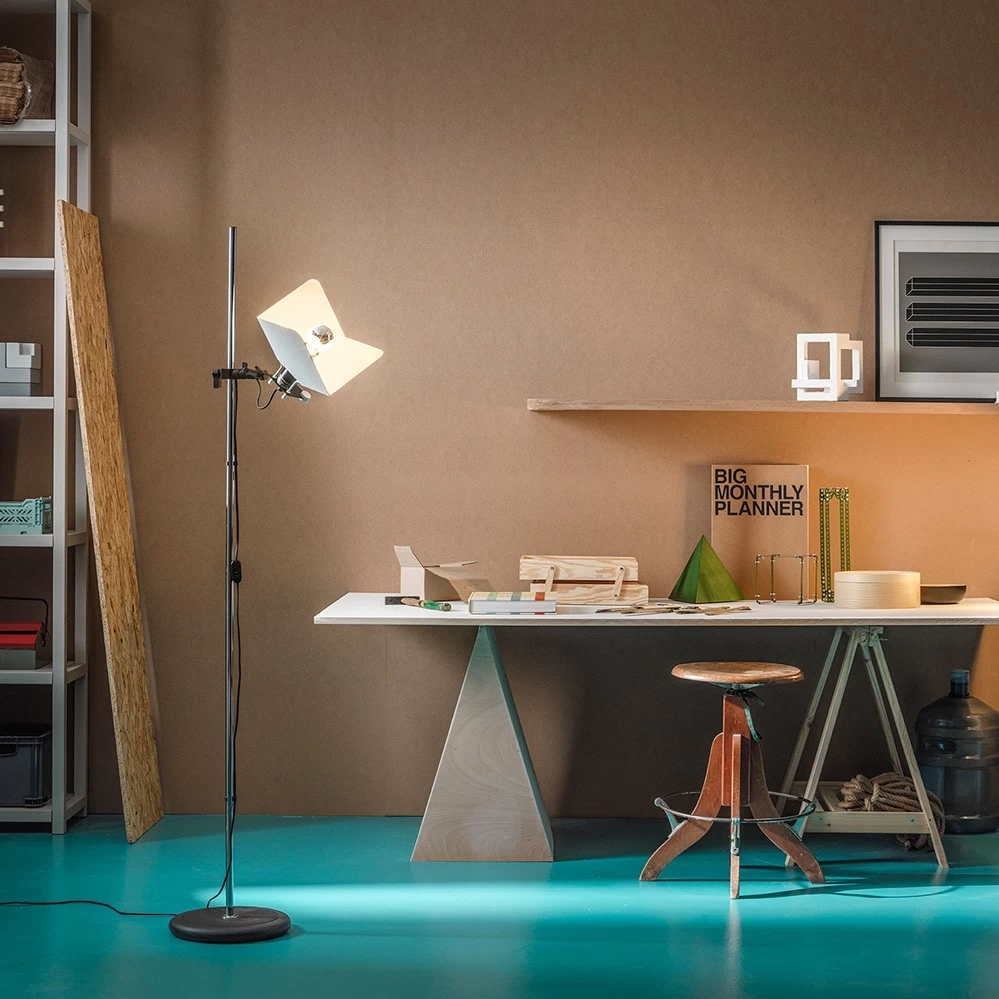 Triedro Stehleuchte 7 Triedro Stehleuchte - Image 5