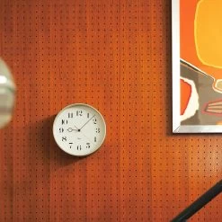 Riki Ring Clock Wanduhr -Möbel & Dekoration WR20 05 WH scene1 1280x1280