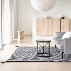 Wollteppich Grid -Möbel & Dekoration Woodnotes Grid wool carpet white black Twiggy table black 1280x1280