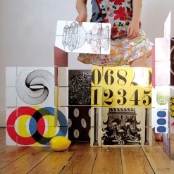 House Of Cards Giant 11 House Of Cards Giant -Möbel & Dekoration cartes eames giant C Pauline Ruhl Saur4 1280x1280