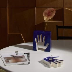 Impronta Mano Vase -Möbel & Dekoration cq5dam thumbnail 1500 1500PlAX7RTHDOWQx 1280x1280