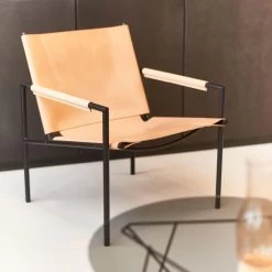 SZ02 Armlehnsessel -Möbel & Dekoration sz 02 fauteuil naturel tuigleer zwart frame 1280x1280