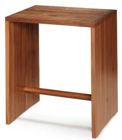 Ulmer Hocker Nussbaum